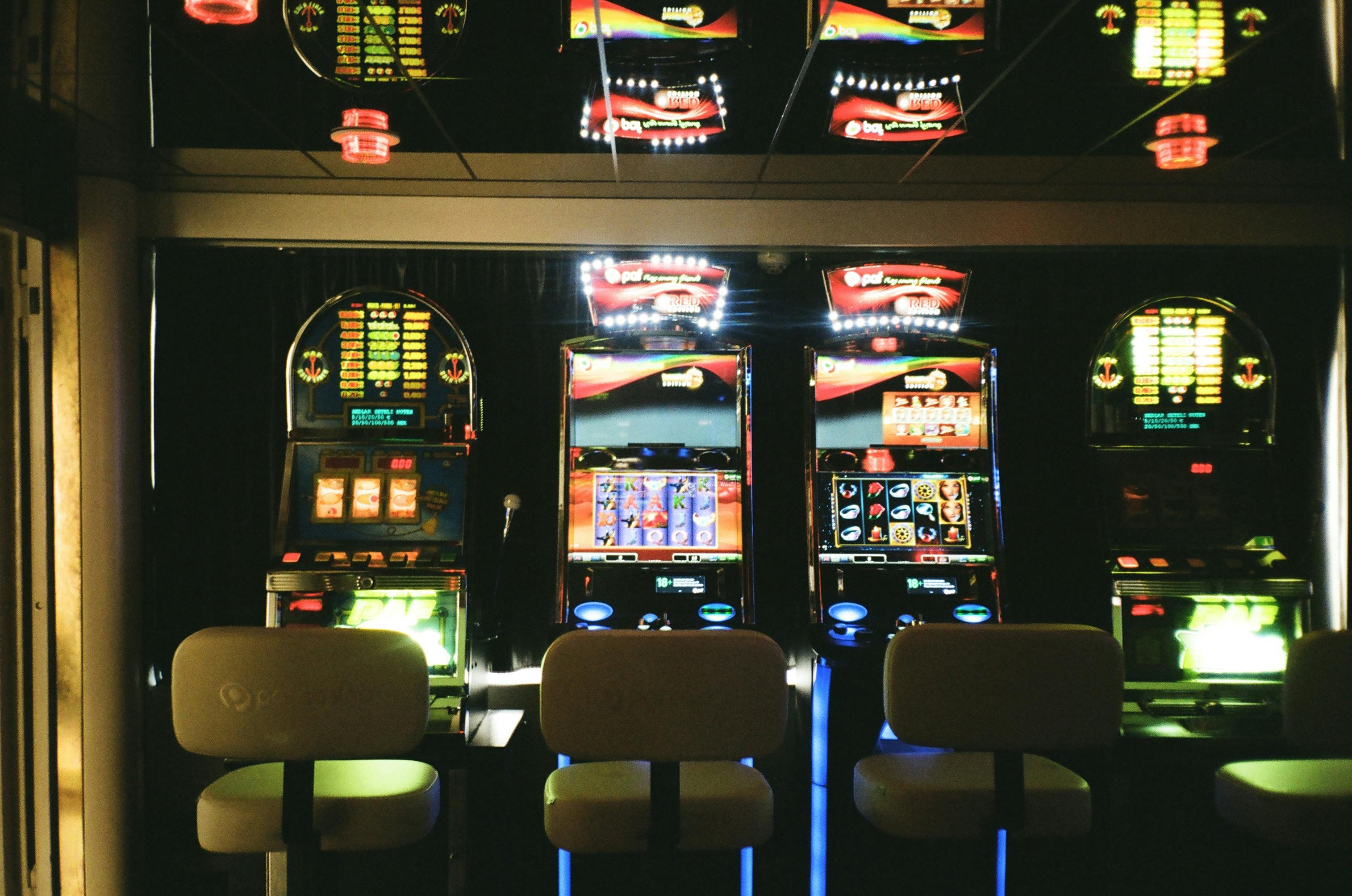 lucky99 ပလက်ဖောင်း Myanmar App Mobile Slots Sports Live Casino ကစားနည်း